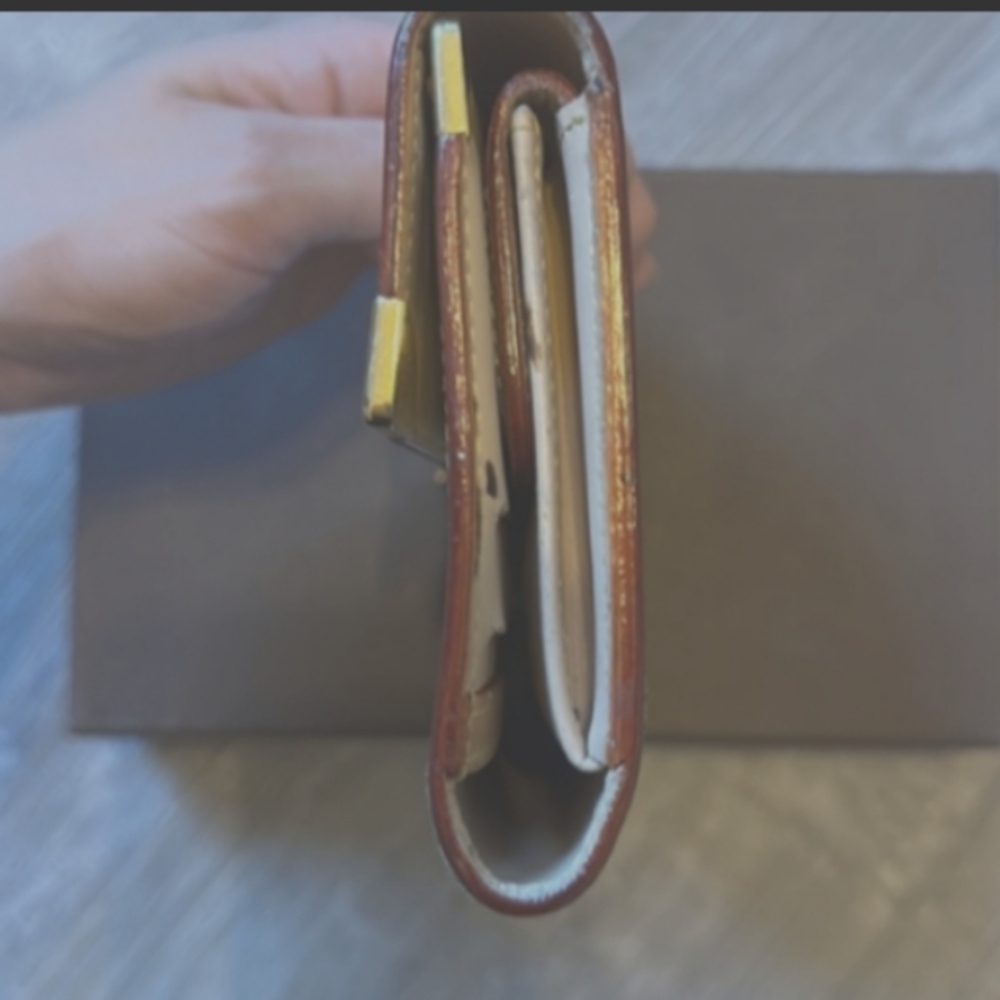 Louis Vuitton Authentic Vintage Wallet . Box & Dust Bag Included  -TH1015 - Picture 3 of 7